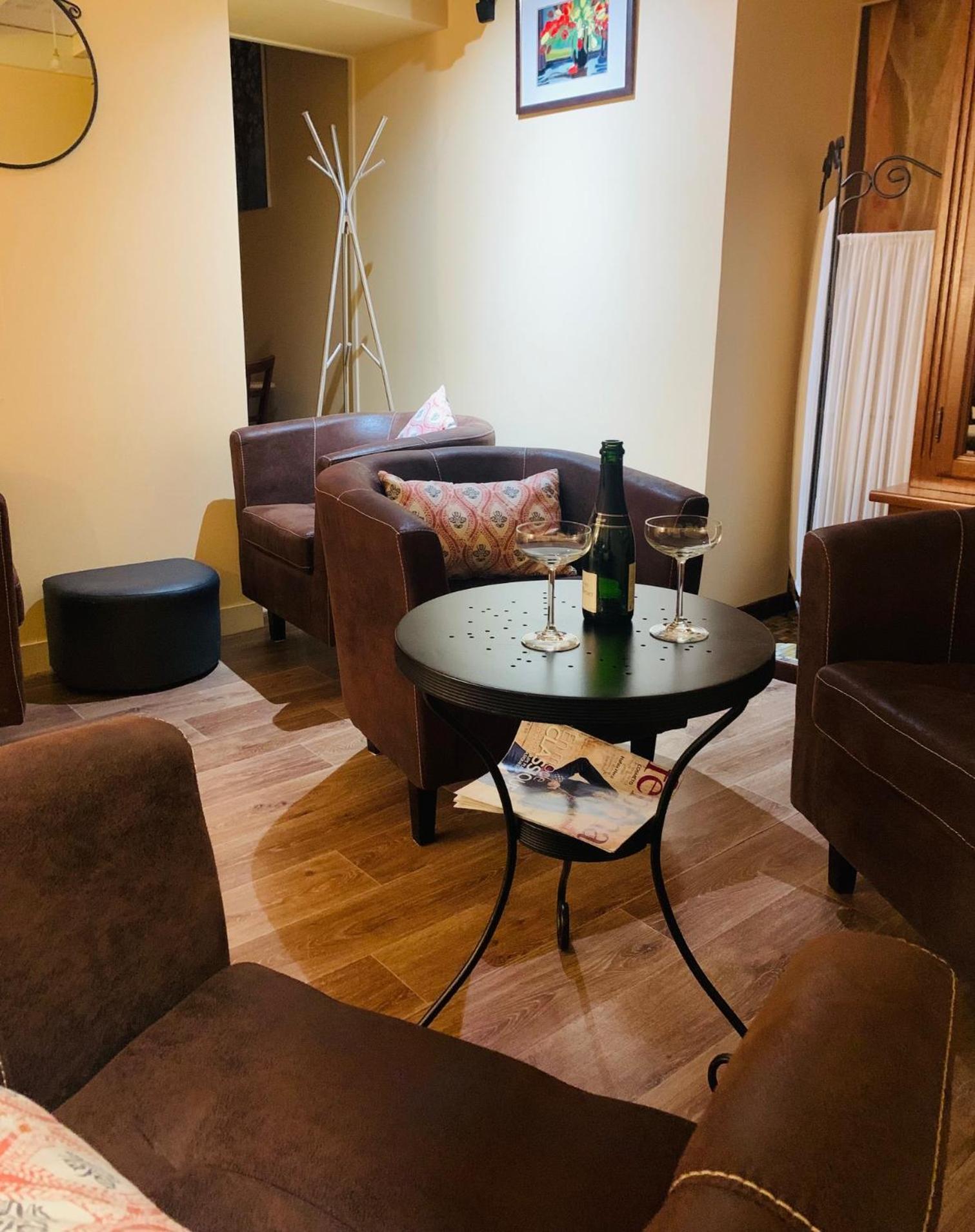 Auberge Du Porche Blaye-et-Sainte-Luce Eksteriør bilde